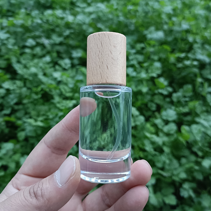 20ml Small Capacity Perfume Spray Bottle Crystal White Glass Cylindrical